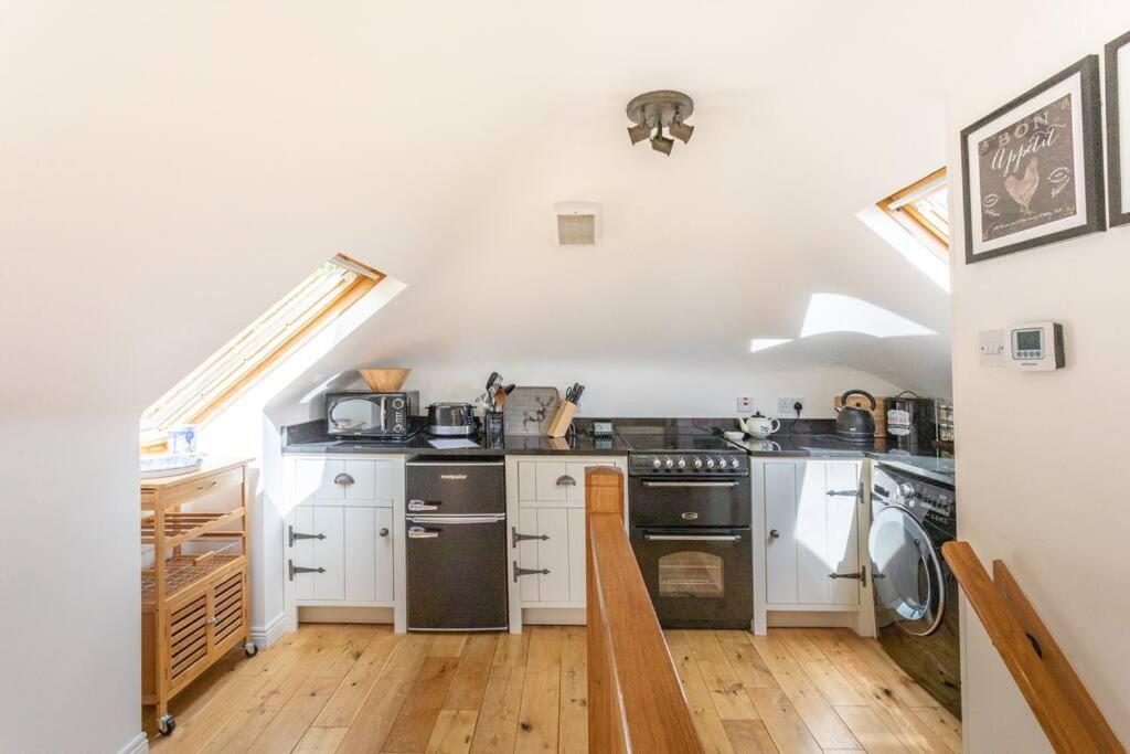 The Mews - A Cottage With A Spectacular Lake View Port Of Menteith Екстер'єр фото