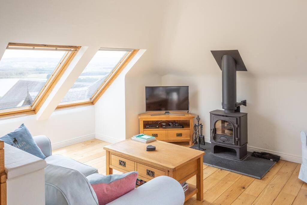 The Mews - A Cottage With A Spectacular Lake View Port Of Menteith Екстер'єр фото